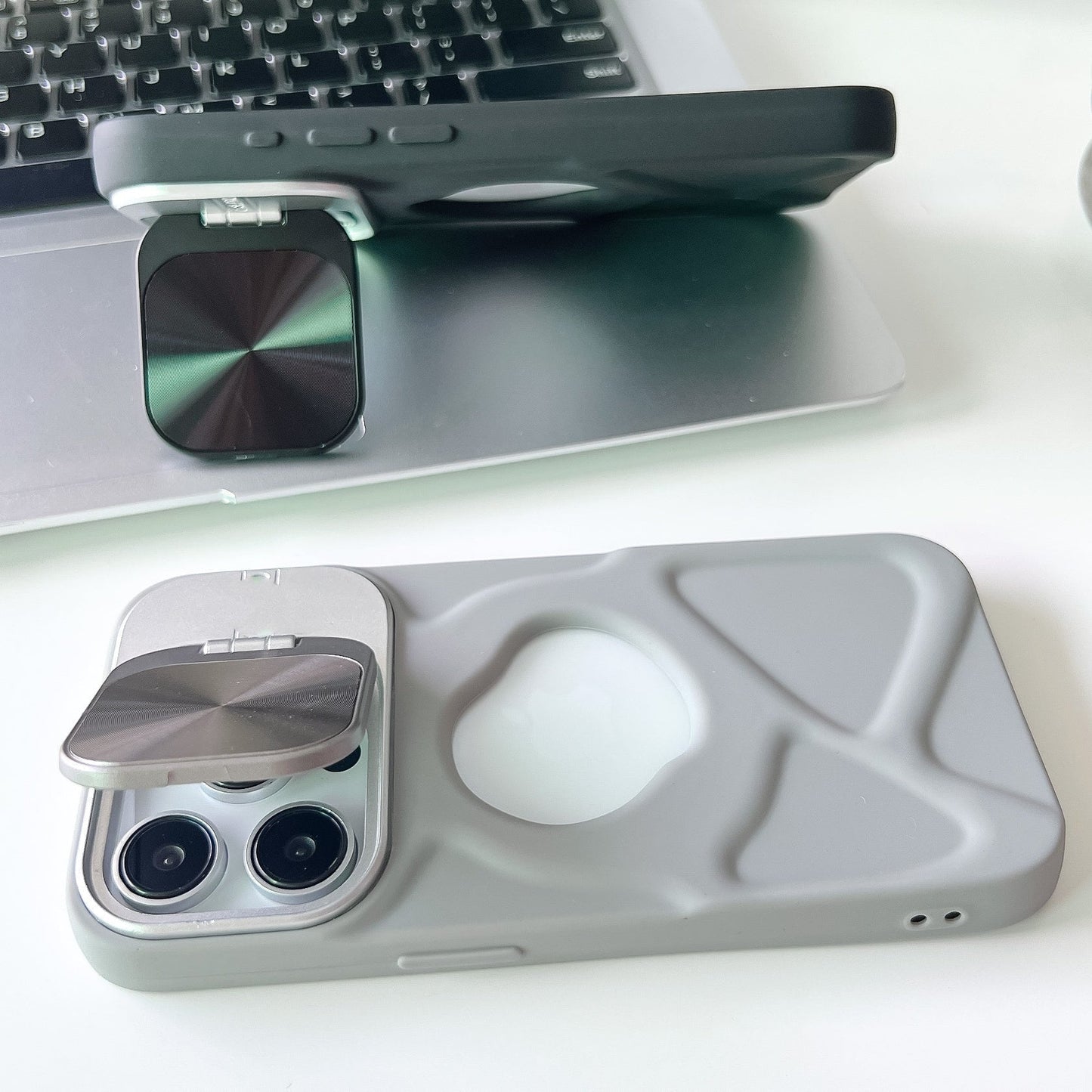 🔥HOT SALE 49%OFF🔥Magnetic Phone Case with Invisible Stand