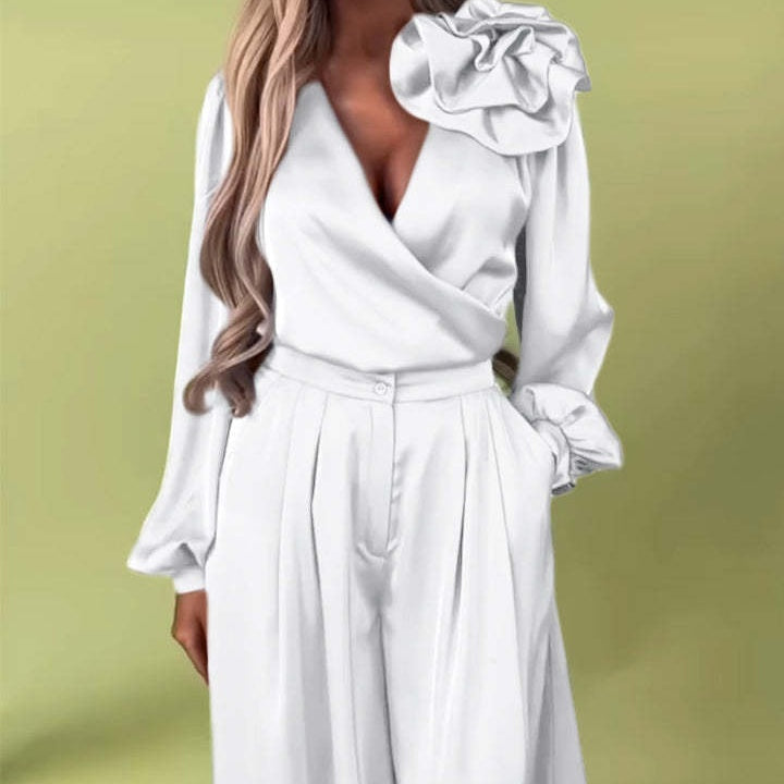 ✈️Free shipping✈️🌸NEW HOT SALE✨ Effortless Elegance! 💃 Women’s V-Neck Top & Wide-Leg Pants 2-Piece Set – Chic & Comfortable! 🌸