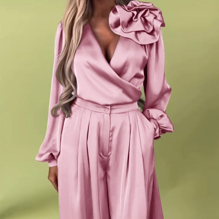 ✈️Free shipping✈️🌸NEW HOT SALE✨ Effortless Elegance! 💃 Women’s V-Neck Top & Wide-Leg Pants 2-Piece Set – Chic & Comfortable! 🌸