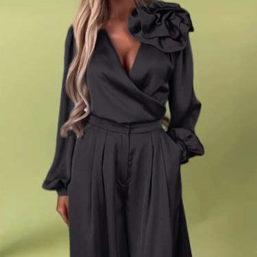 ✈️Free shipping✈️🌸NEW HOT SALE✨ Effortless Elegance! 💃 Women’s V-Neck Top & Wide-Leg Pants 2-Piece Set – Chic & Comfortable! 🌸