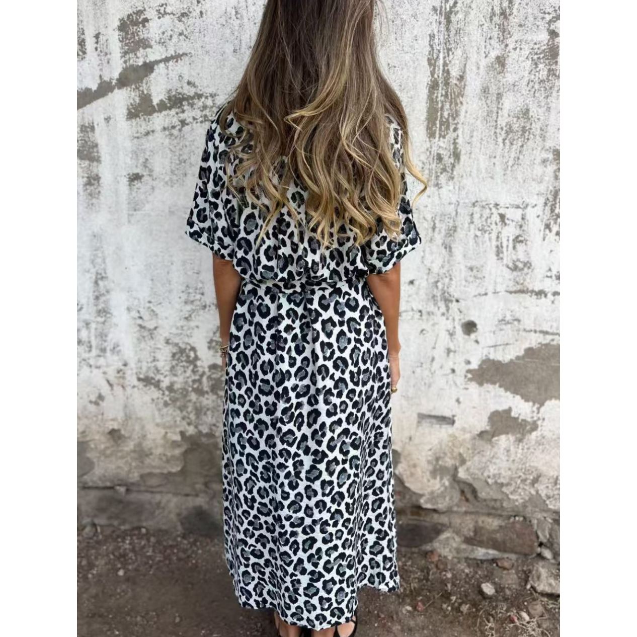 ⏳ Limited time 50% off! 💥V-Neck Leopard Print Maxi Dress