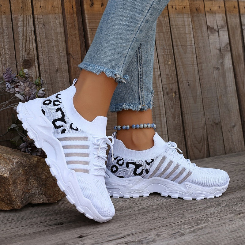 🎉Hot Sale 52% OFF🎉Women's Stylish Slip-On Breathable Sneakers