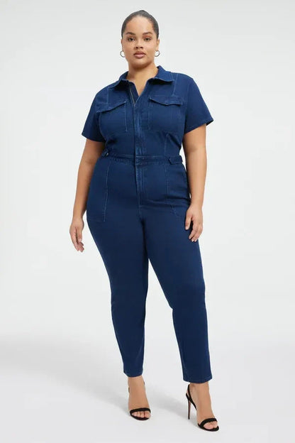 Show off your curves! The figure-hugging denim jumpsuit makes you the center of attention!