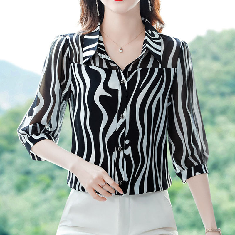 🔥Free shipping for two pieces 🔥Women's Thin Chiffon Striped Sunscreen Top（50% OFF）