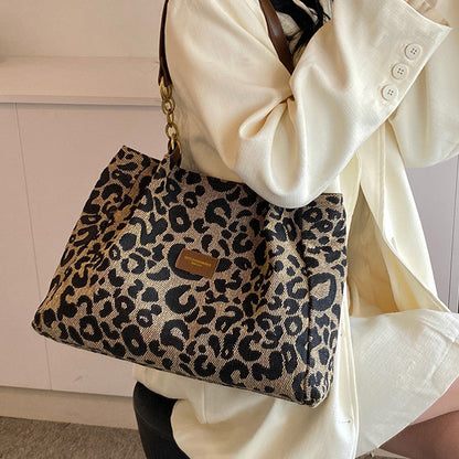 🔥Limited Time 56% OFF🔥Large Capacity Tote Bag with Leopard Print