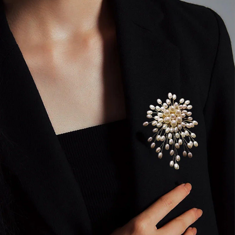 🎅Christmas hot sale 🔥✨Ladies' high-end exquisite handmade pearl brooch