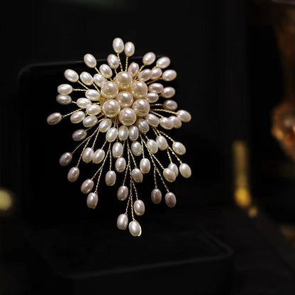 🎅Christmas hot sale 🔥✨Ladies' high-end exquisite handmade pearl brooch