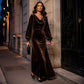 Elegantes Samtkleid mit Wasserfallkragen für Damen
